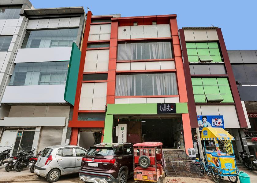 Delhi Delhi Facade