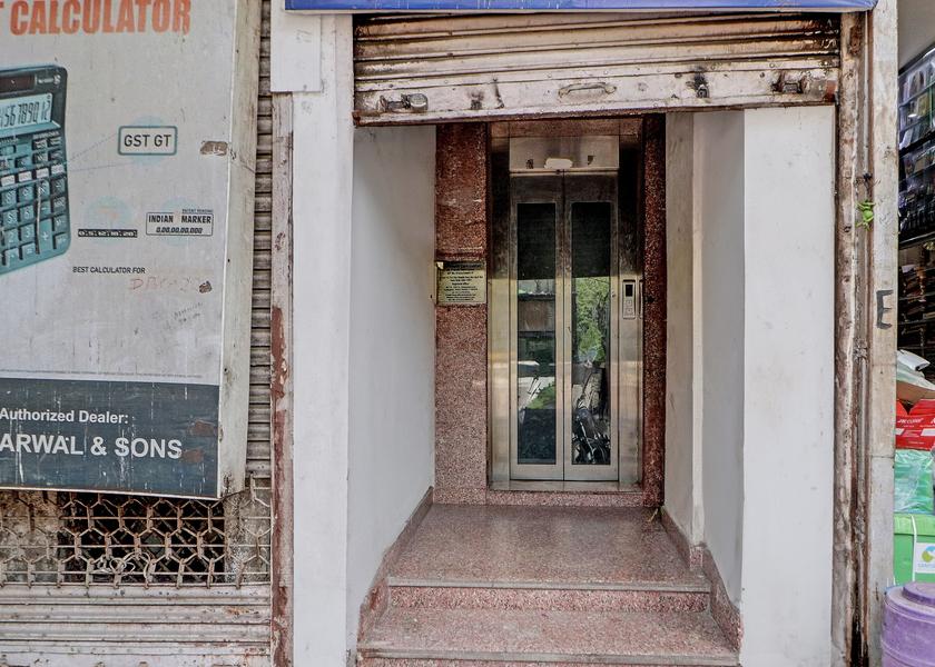 Delhi Delhi Entrance