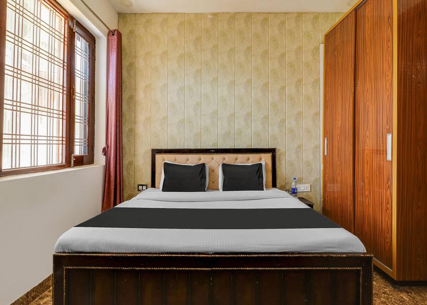 Uttarakhand Dehradun Room