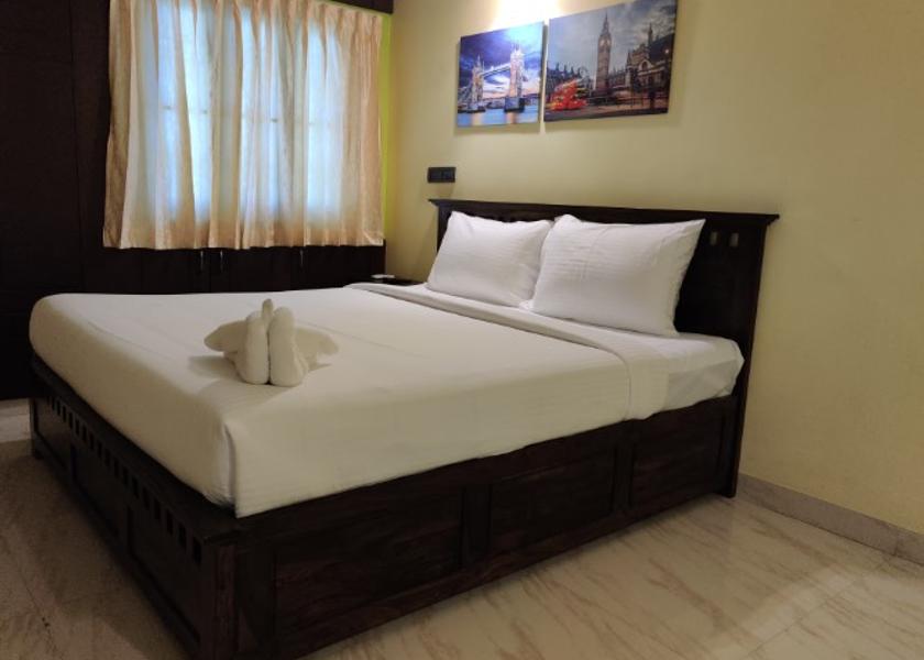 Tamil Nadu Madurai Deluxe AC Room (King Size double bed)