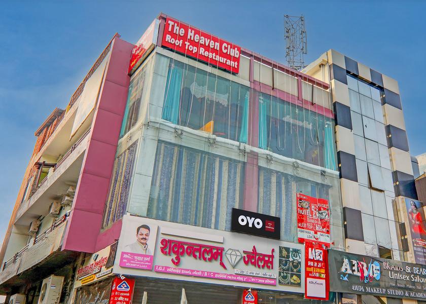 Uttar Pradesh Lucknow Facade