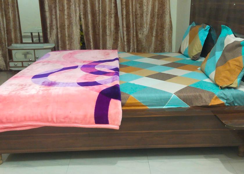 Uttar Pradesh Vrindavan Room
