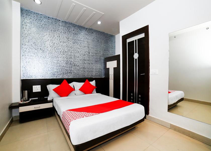 Uttar Pradesh Jhansi Lobby
