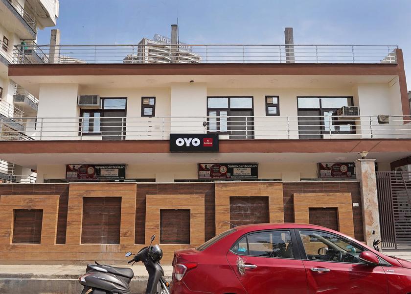 Uttar Pradesh Noida Facade