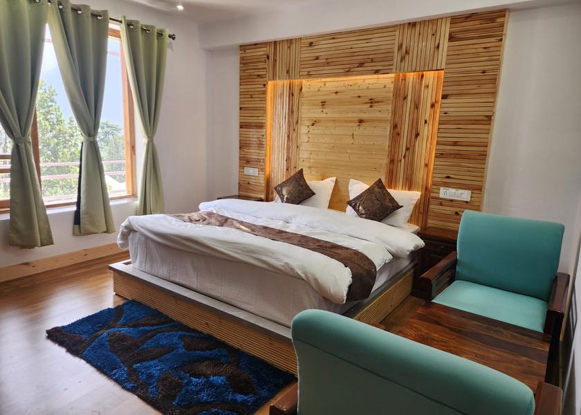 Himachal Pradesh Kalpa Deluxe Room