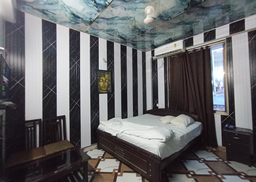 Bihar Sitamarhi Deluxe Double Bed Room AC