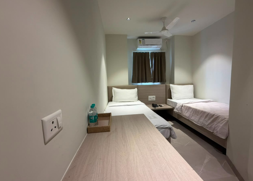 Assam Tinsukia Twin Room( 2Single Bed )