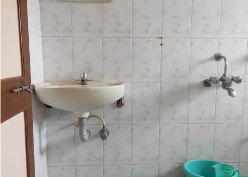 Maharashtra Chiplun Deluxe Non AC Room