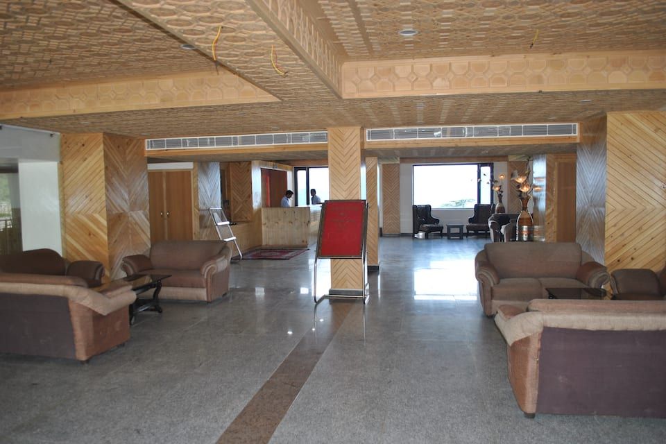 Jammu and Kashmir Patnitop Lobby