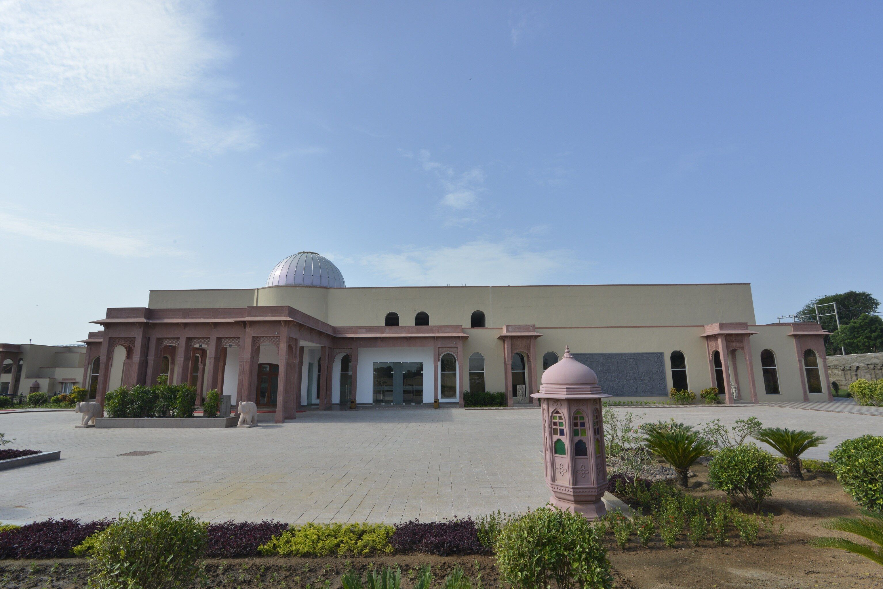 Madhya Pradesh Orchha Hotel Exterior