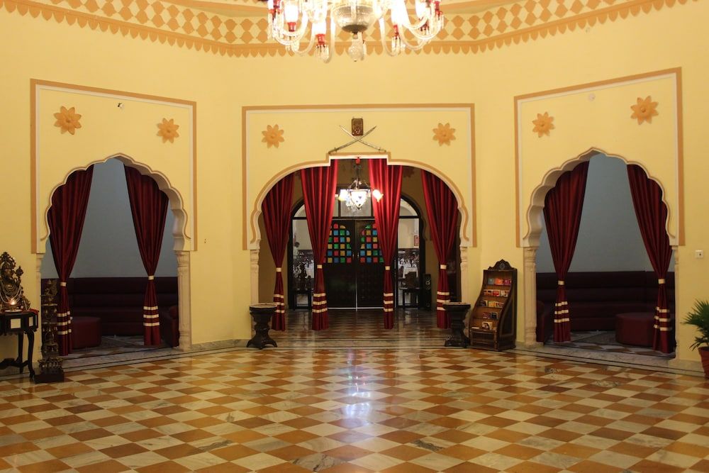 Madhya Pradesh Orchha Lobby