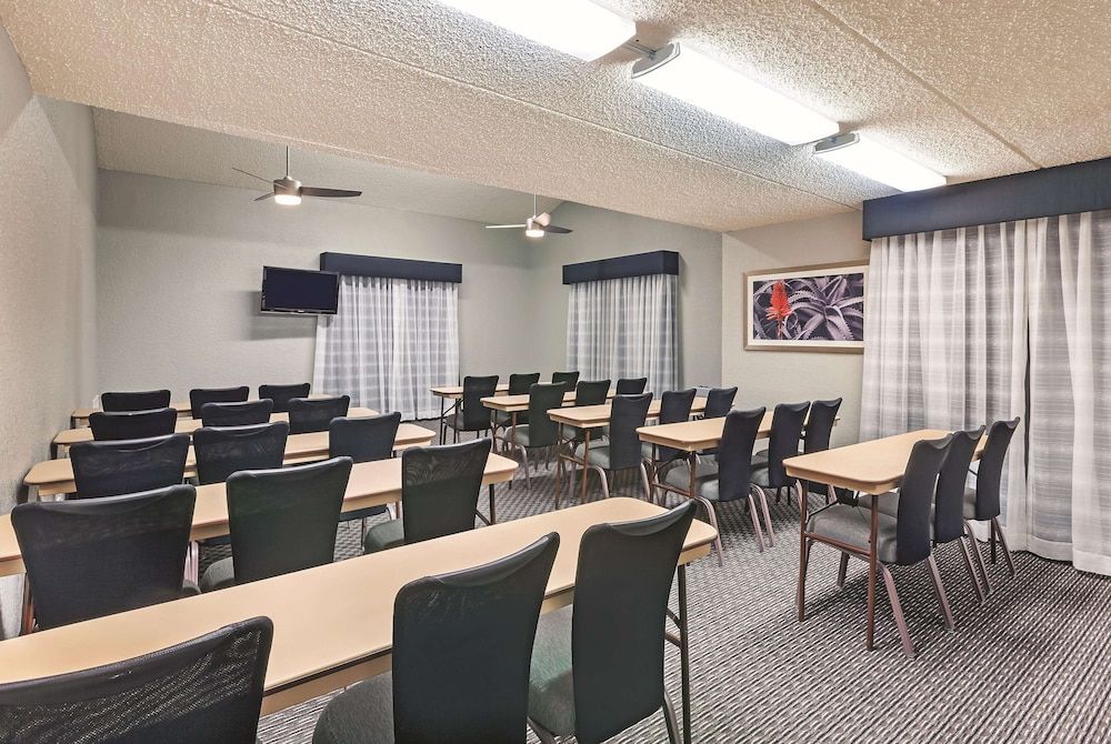 Texas Houston Meeting Room