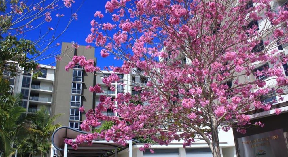 Queensland Merrimac Facade