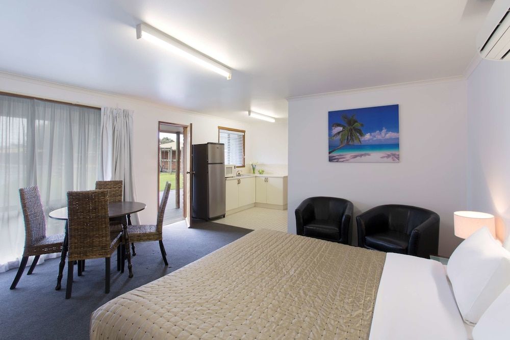 Victoria Warrnambool Room