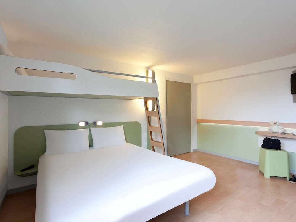 Occitanie Tarbes Room