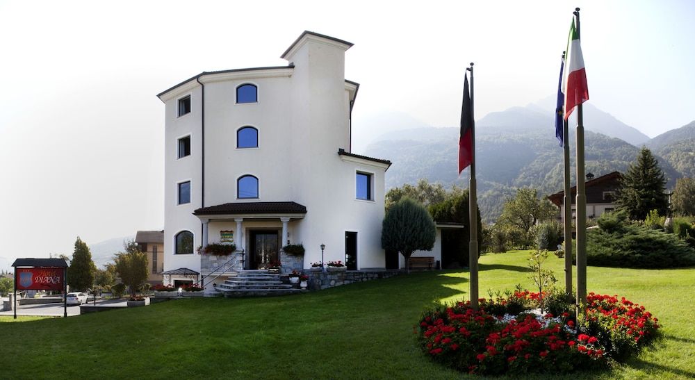 Valle d'Aosta Pollein Facade