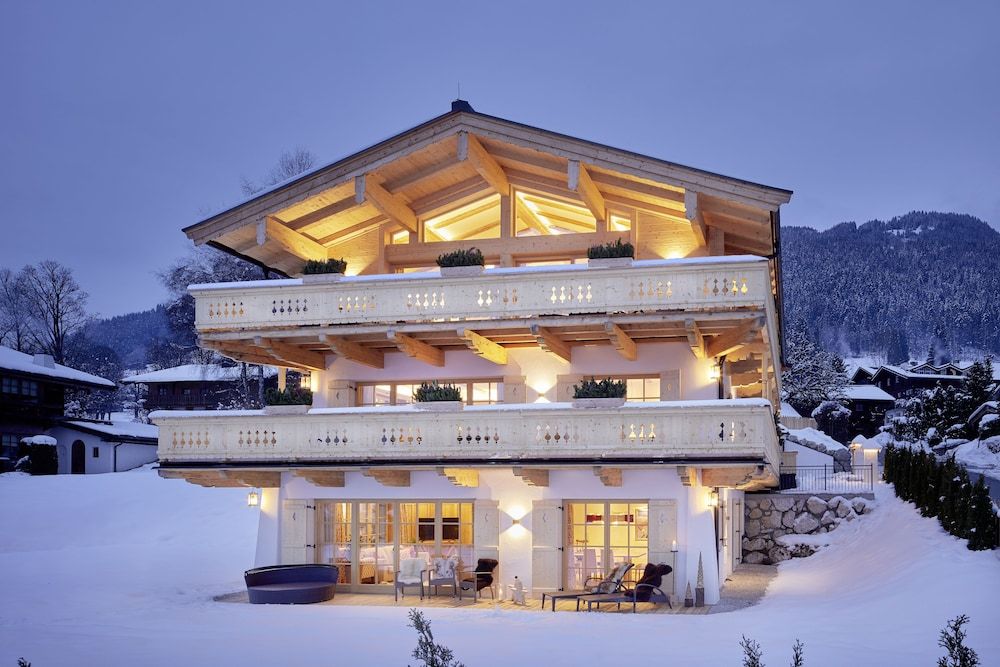 Tirol Kitzbuhel Facade