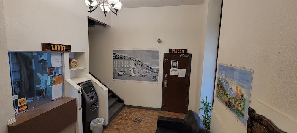 Alberta Blairmore Lobby