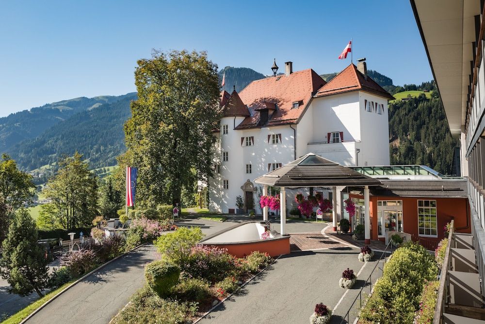 Tirol Kitzbuhel Facade