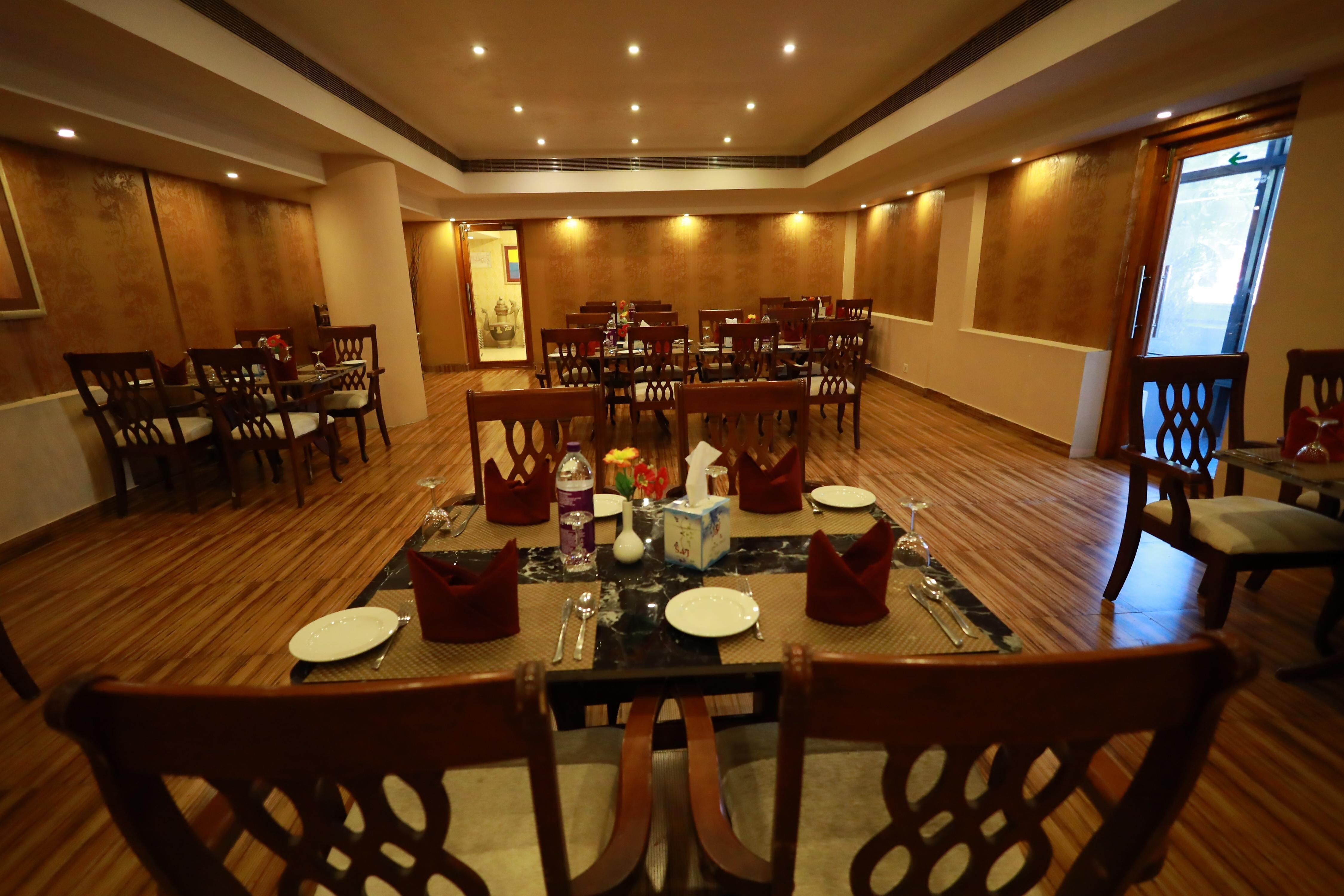 Kerala Thiruvananthapuram Food & Dining