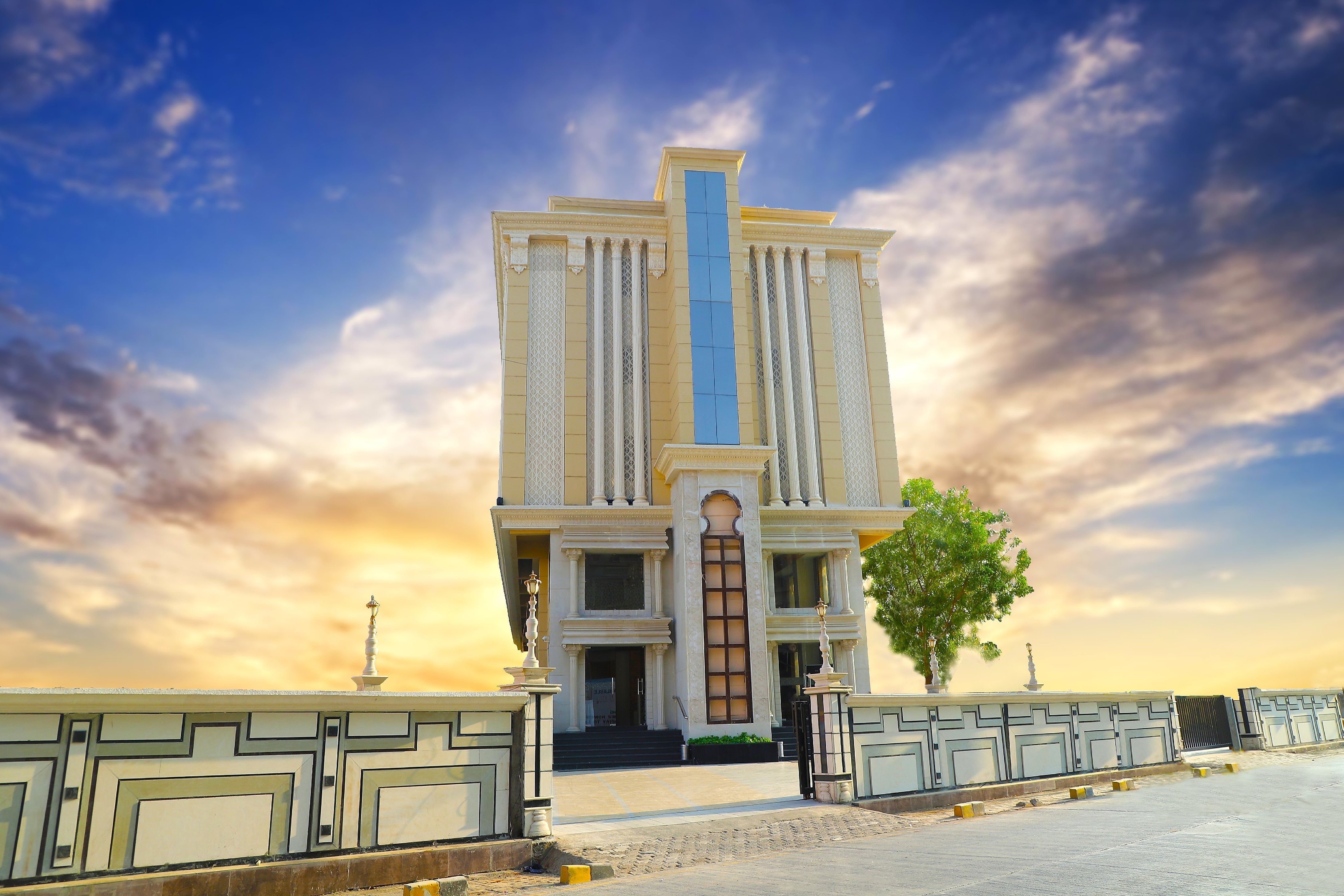 Maharashtra Shirdi Hotel Exterior