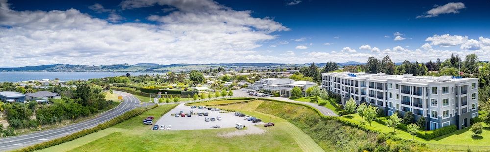 Waikato Taupo Exterior Detail