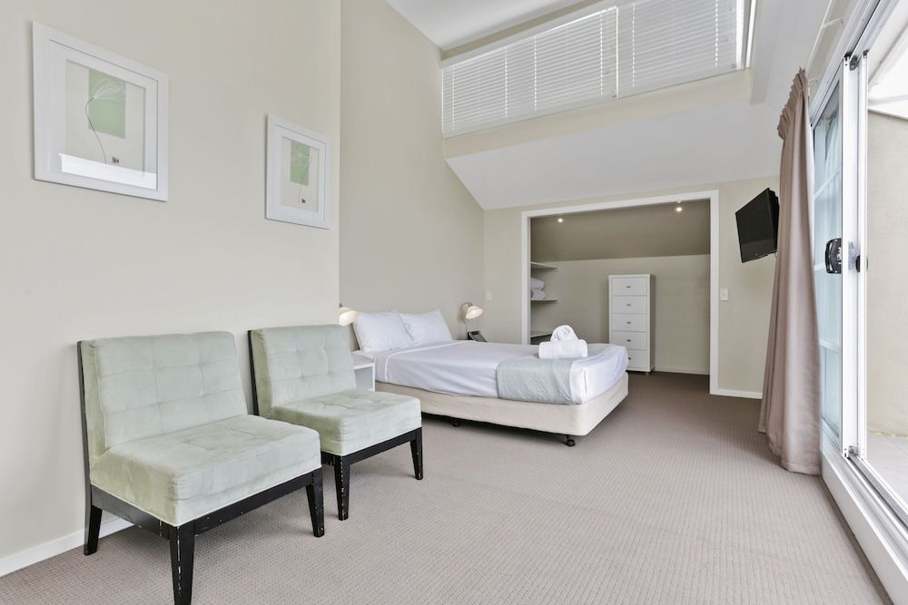 Victoria Warrnambool Room