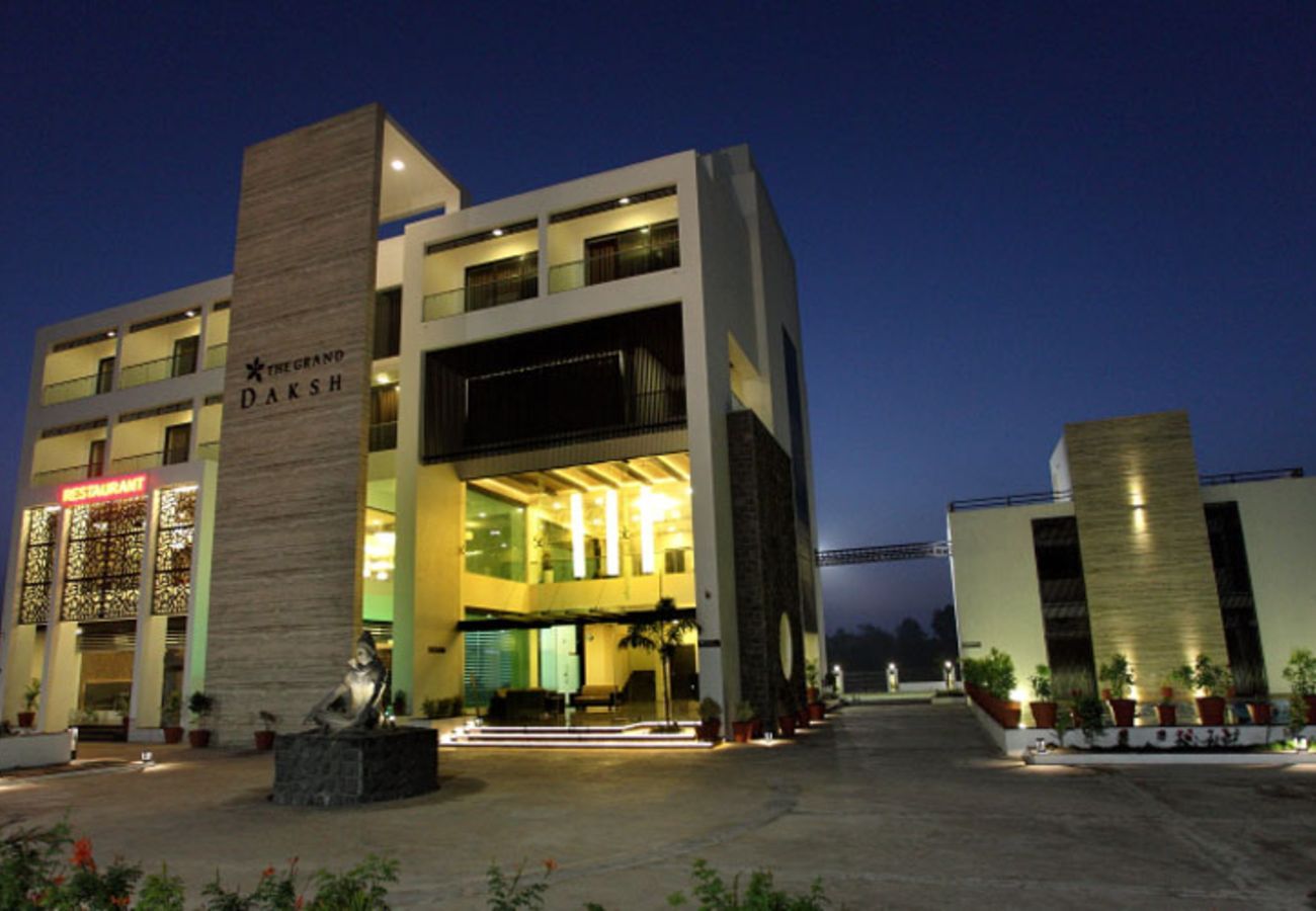 Gujarat Veraval Hotel Exterior