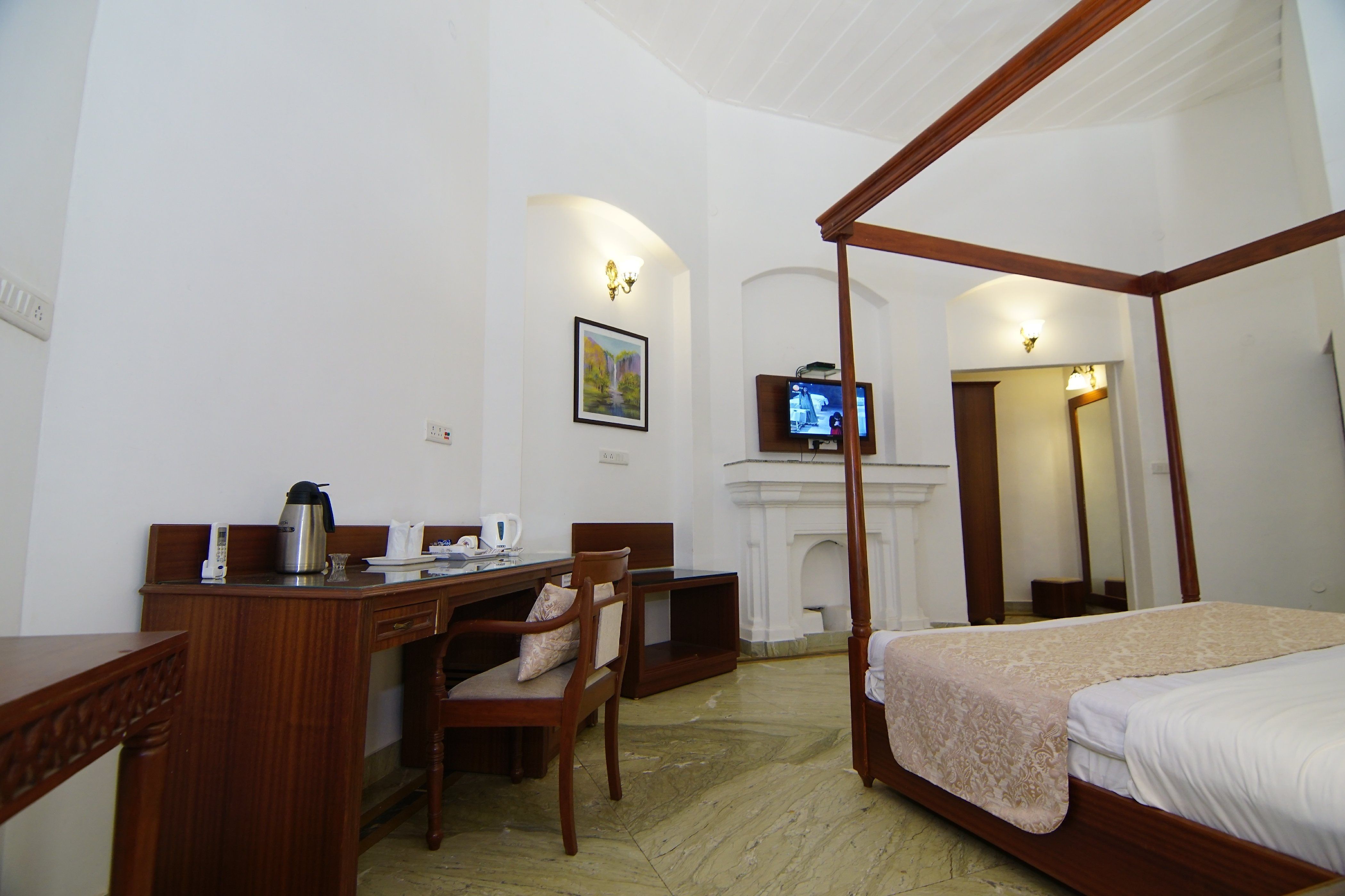 Madhya Pradesh Pachmarhi AC Deluxe Room