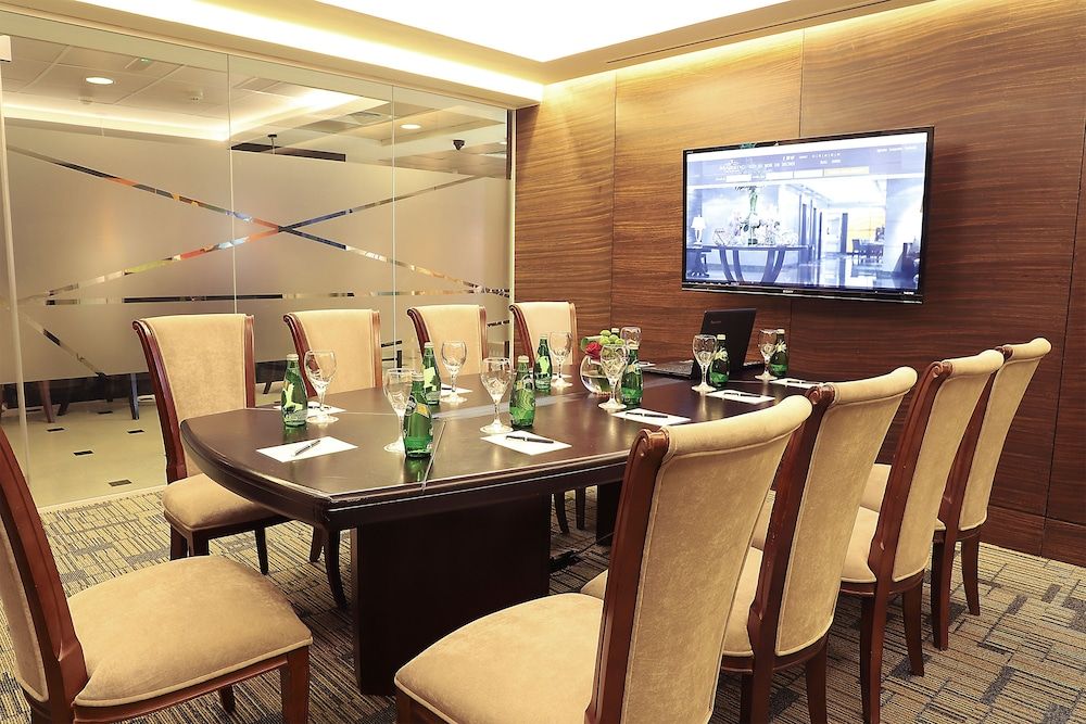 Dubai Dubai Meeting Room