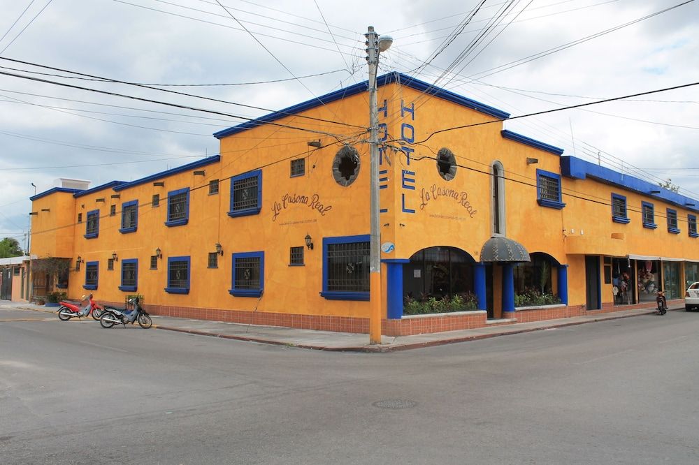 Quintana Roo Cozumel Facade