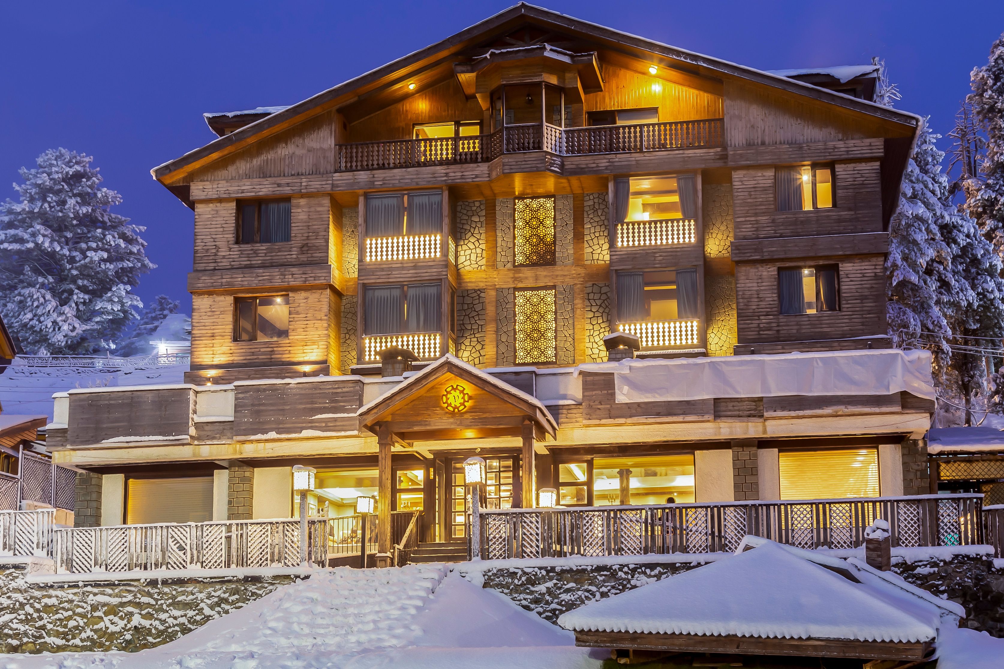 Jammu and Kashmir Gulmarg Hotel Exterior