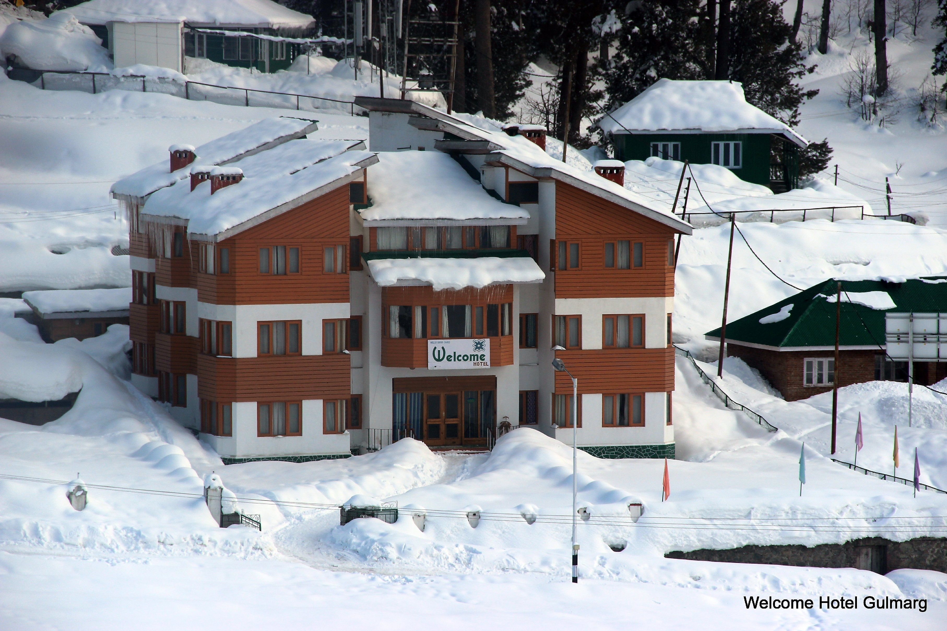 Jammu and Kashmir Gulmarg Hotel Exterior