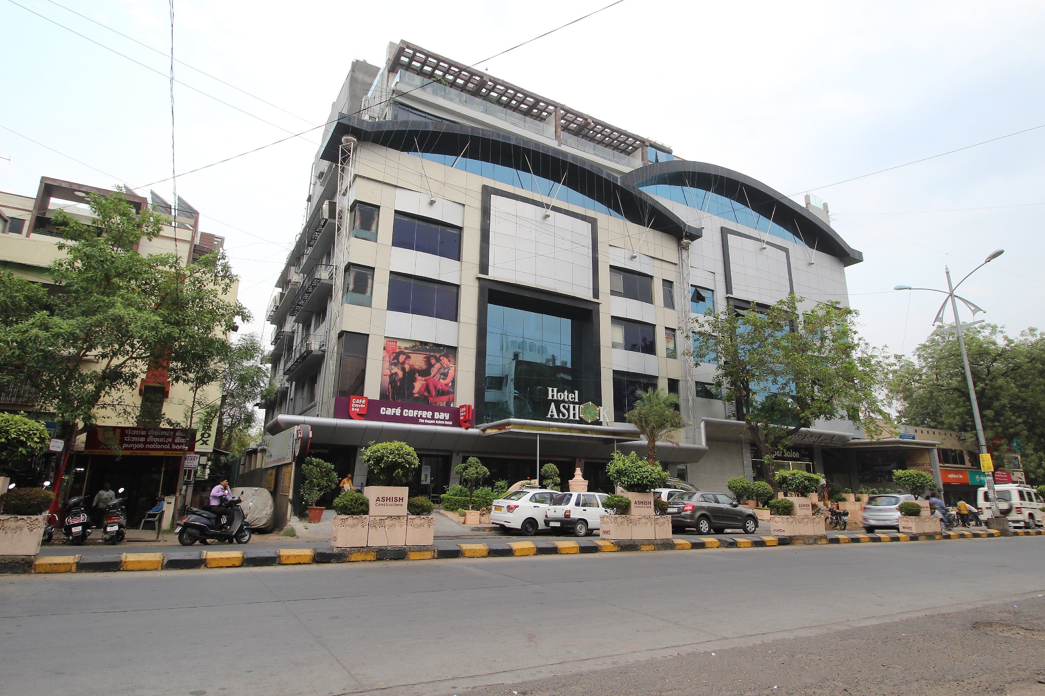 Maharashtra Nagpur Hotel Exterior