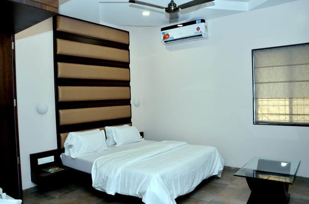 Maharashtra Ahmednagar Room