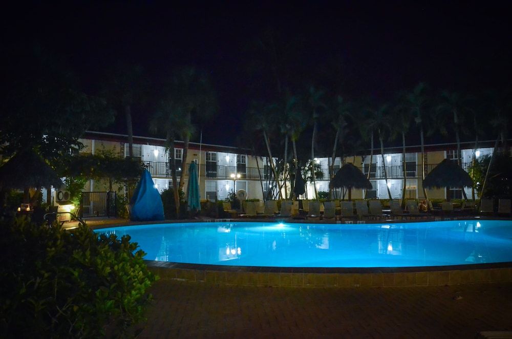 Florida Naples Courtyard