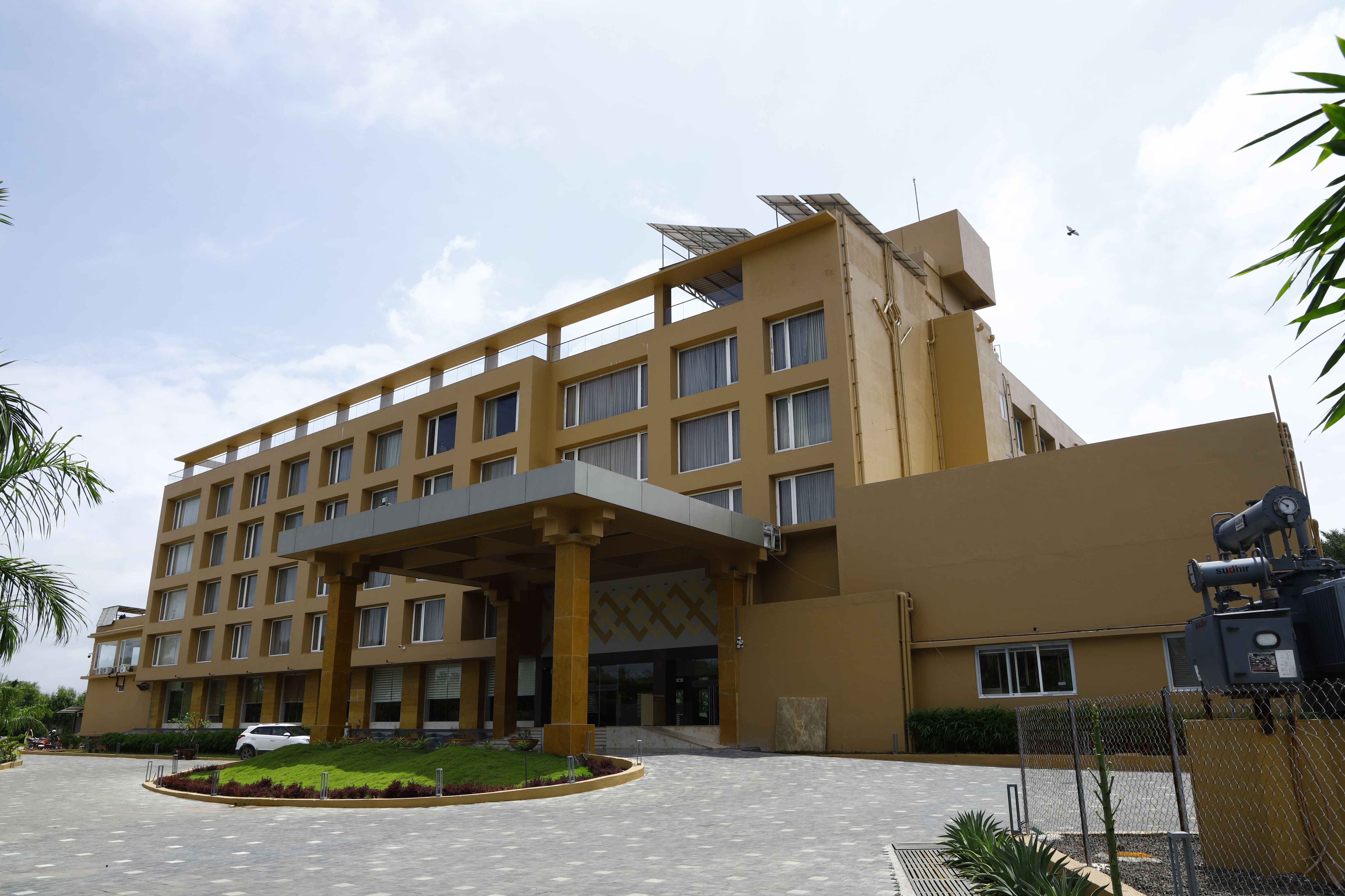 Dadra and Nagar Haveli and Daman and Diu Daman Hotel Exterior