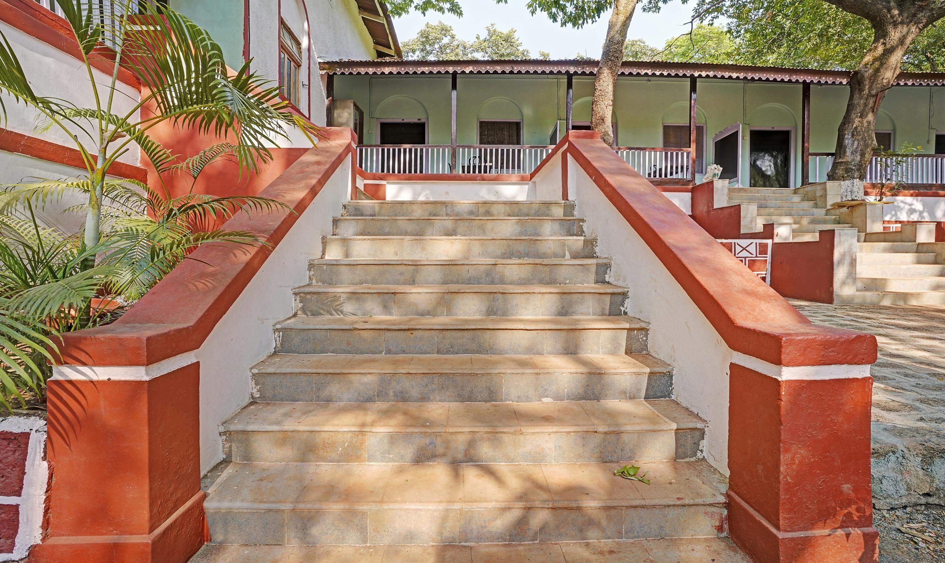 Maharashtra Matheran Hotel Exterior