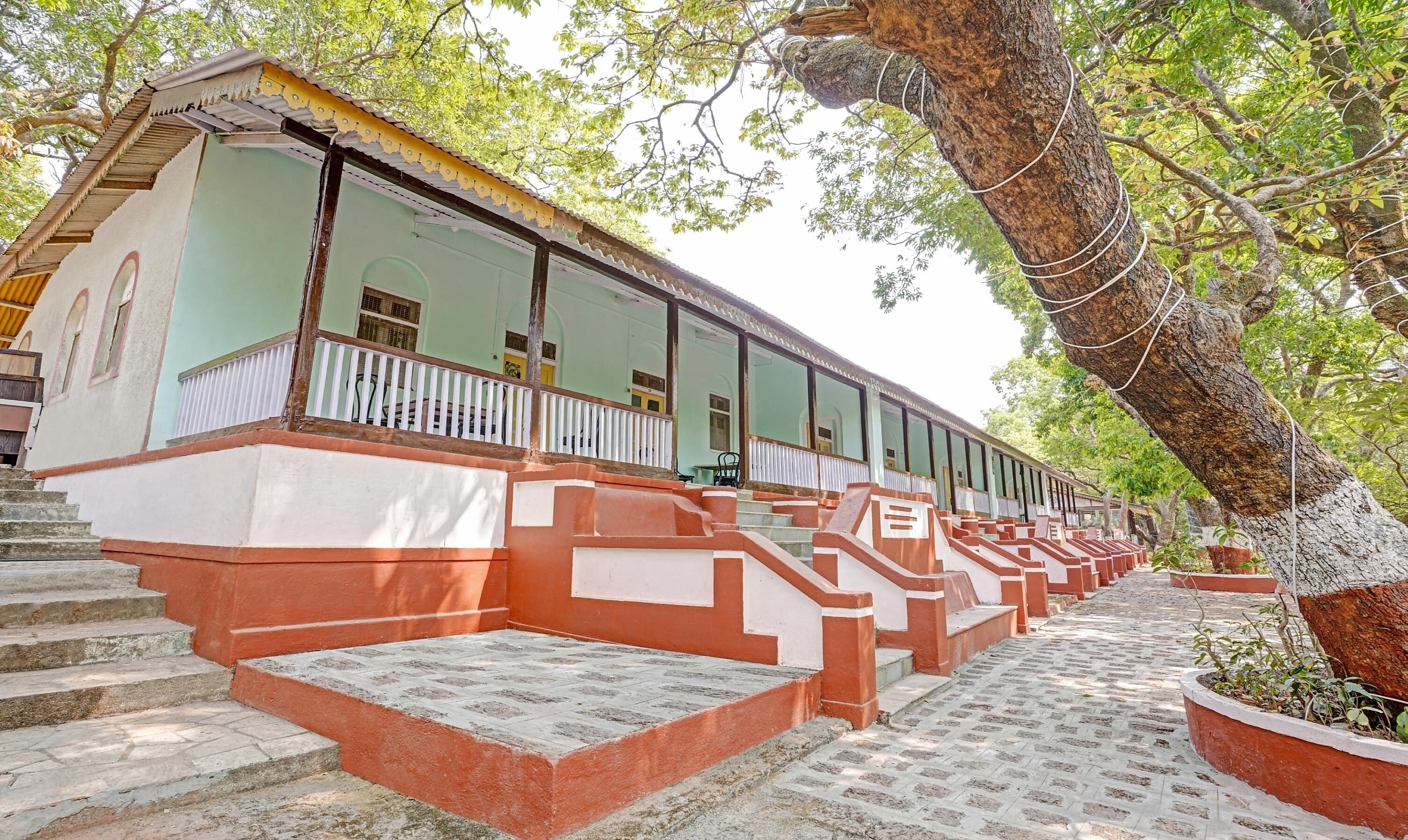 Maharashtra Matheran Hotel Exterior