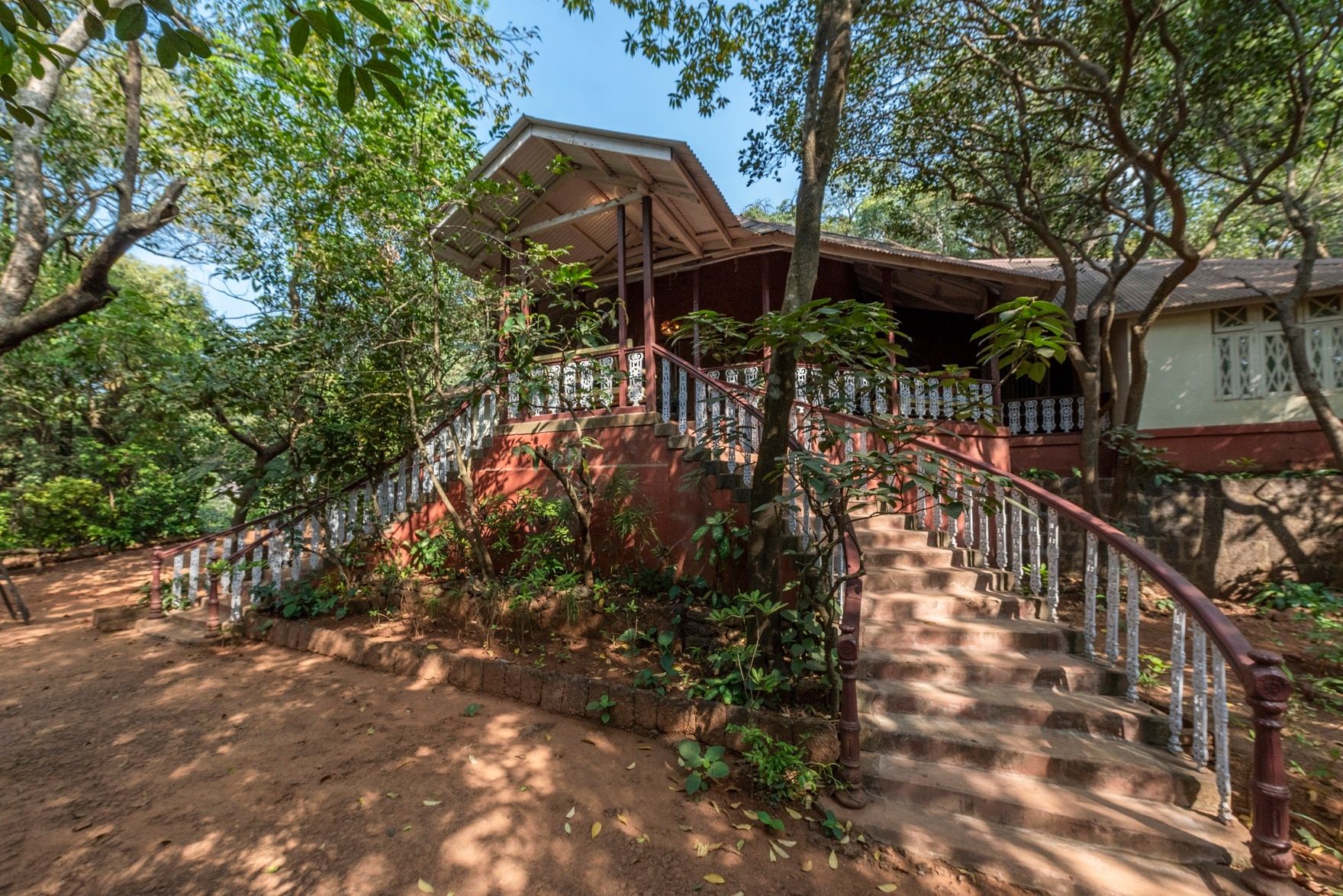 Maharashtra Matheran Hotel Exterior