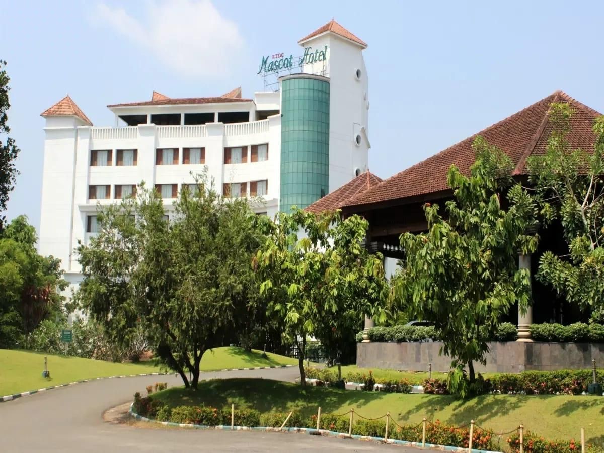 Kerala Thiruvananthapuram Hotel Exterior