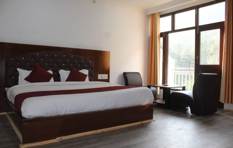 Himachal Pradesh Kasol Family Room with mountain view