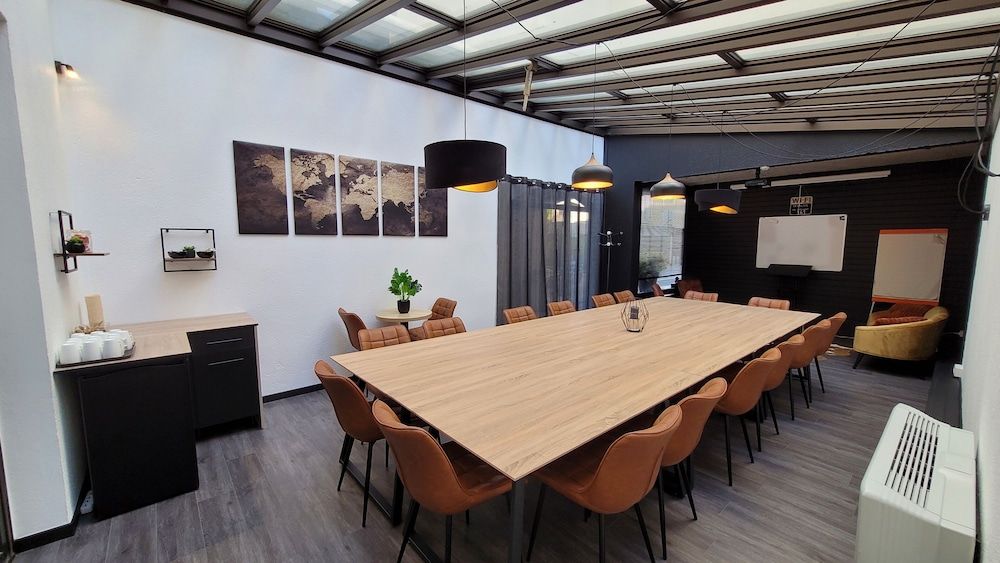 Nouvelle-Aquitaine Cognac Meeting Room