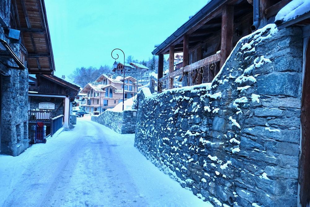 Auvergne-Rhone-Alpes Peisey-Nancroix Exterior Detail