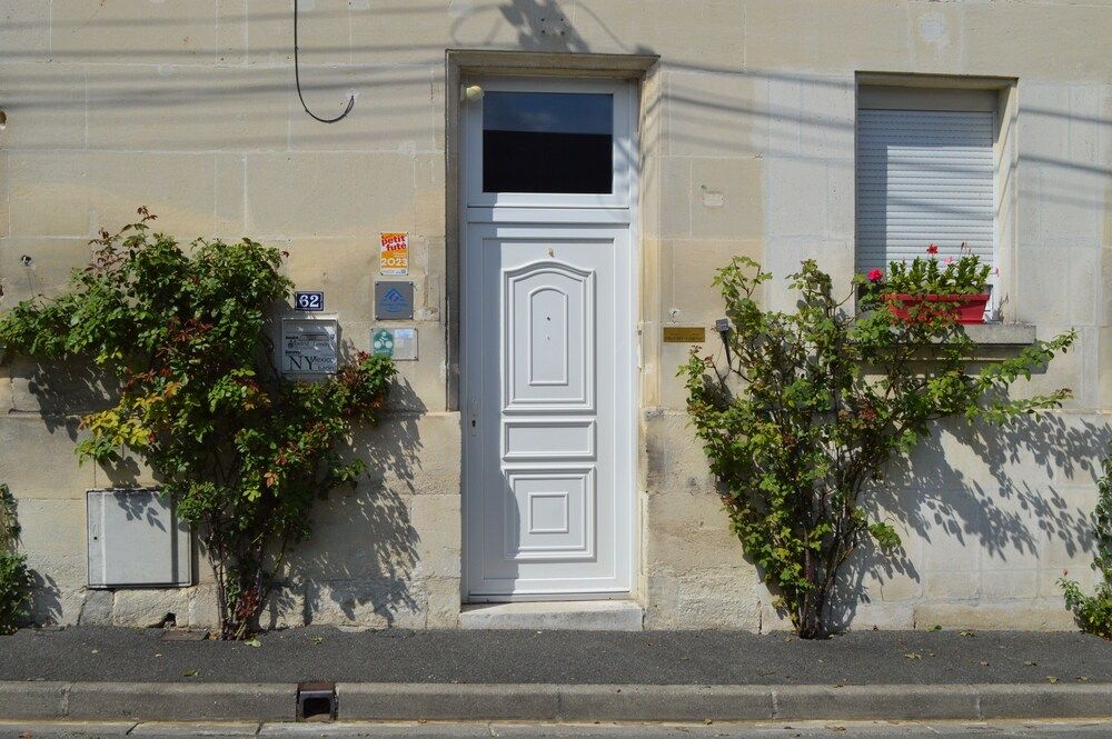 Nouvelle-Aquitaine Cognac Facade