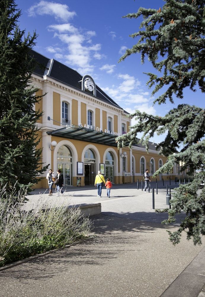 Auvergne-Rhone-Alpes Roanne Exterior Detail