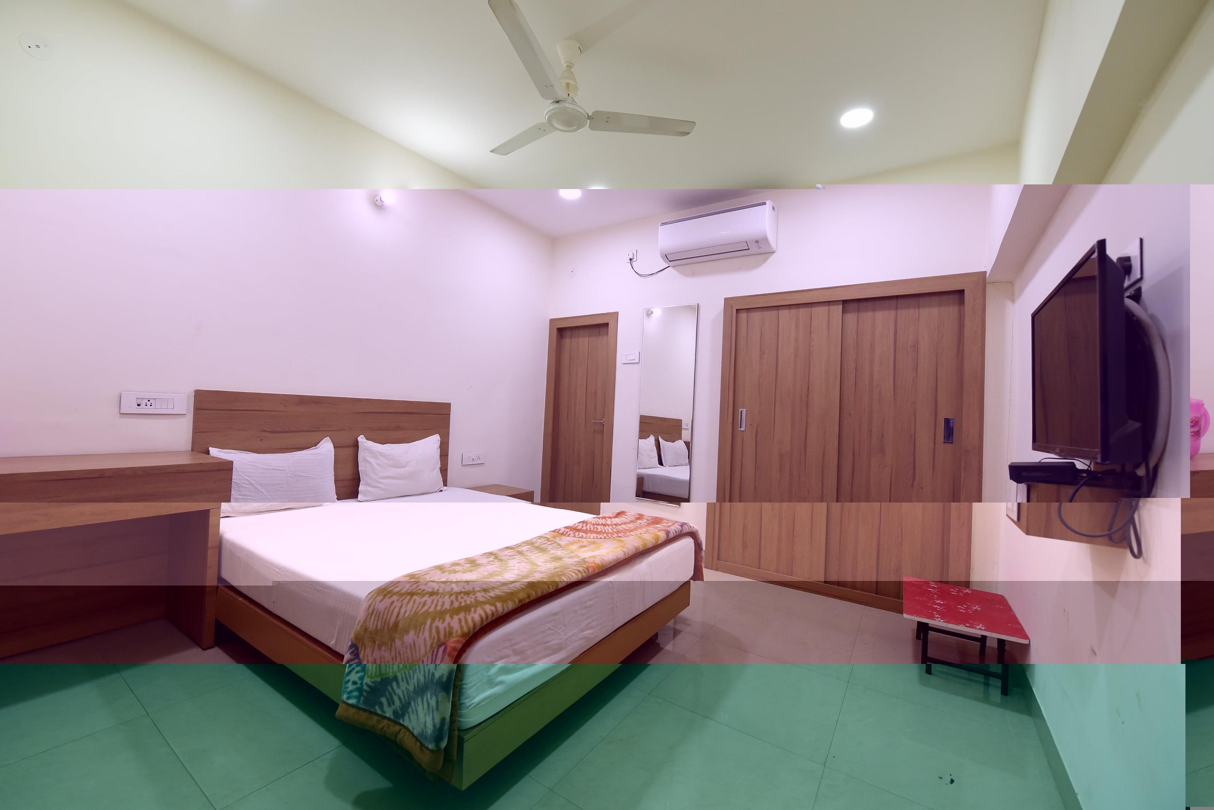 Uttar Pradesh Gorakhpur AC Family Suite