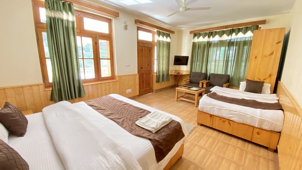 Himachal Pradesh Kasol Room