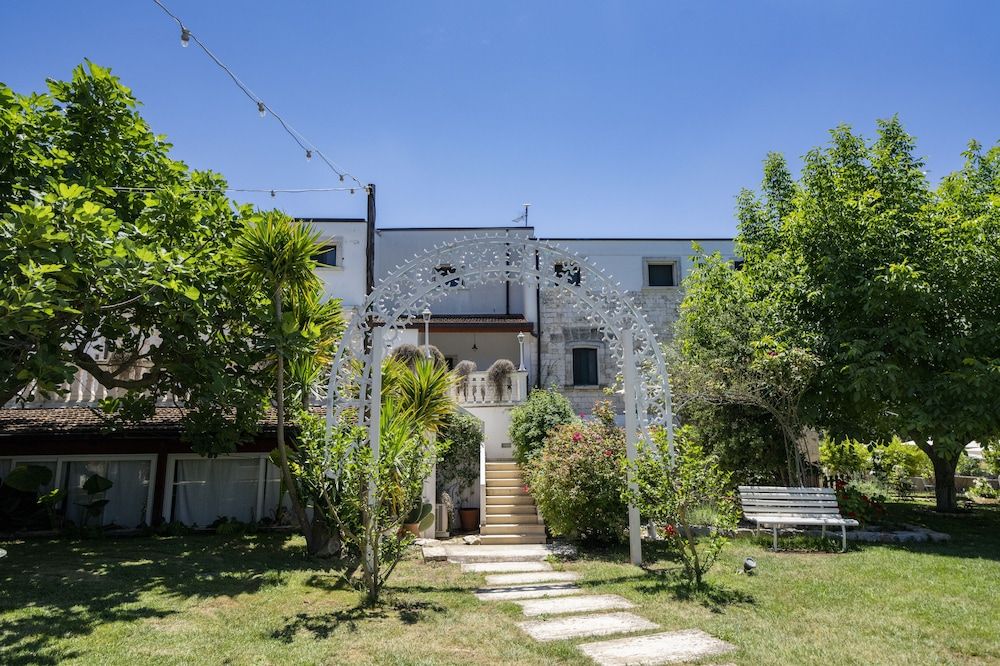 Puglia Conversano Facade