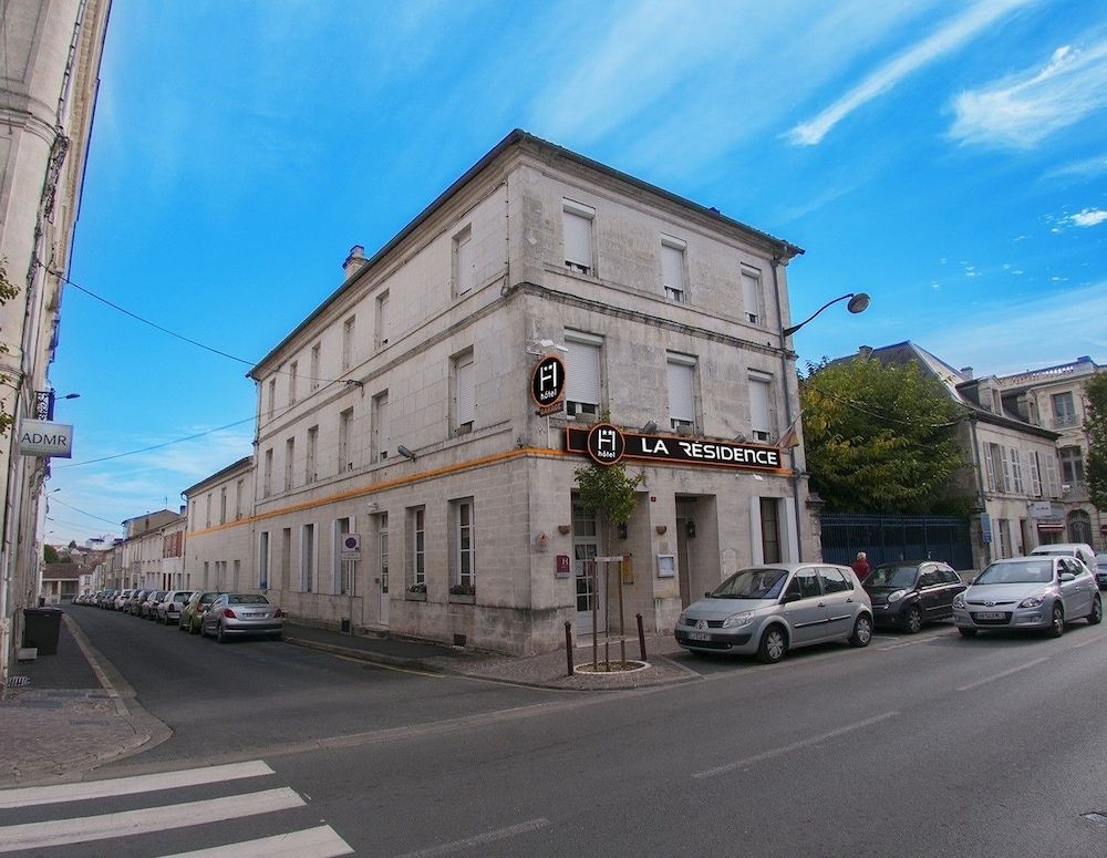 Nouvelle-Aquitaine Cognac Facade